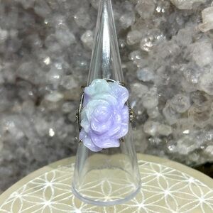 Elegant Lavender Jade Rose Ring